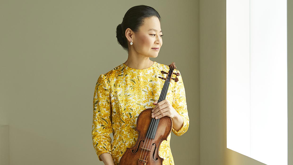 Midori c Nigel-Parry Midori c Nigel-Parry